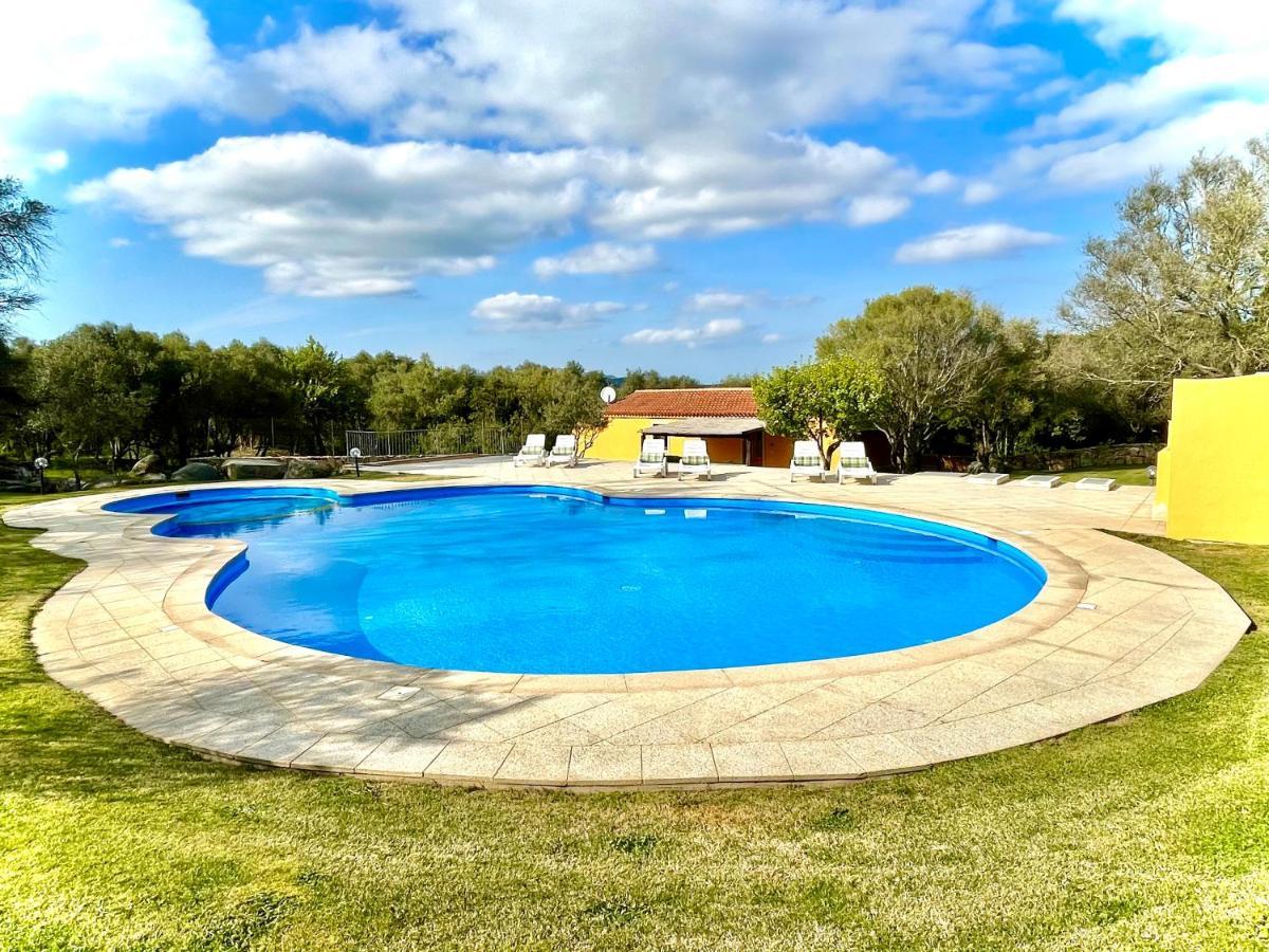 Punta D'Acu Country Resort Arzachena Eksteriør billede